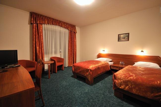 Hotel Salamandra Hoczew Exterior photo