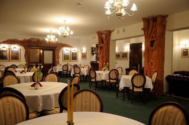 Hotel Salamandra Hoczew Exterior photo